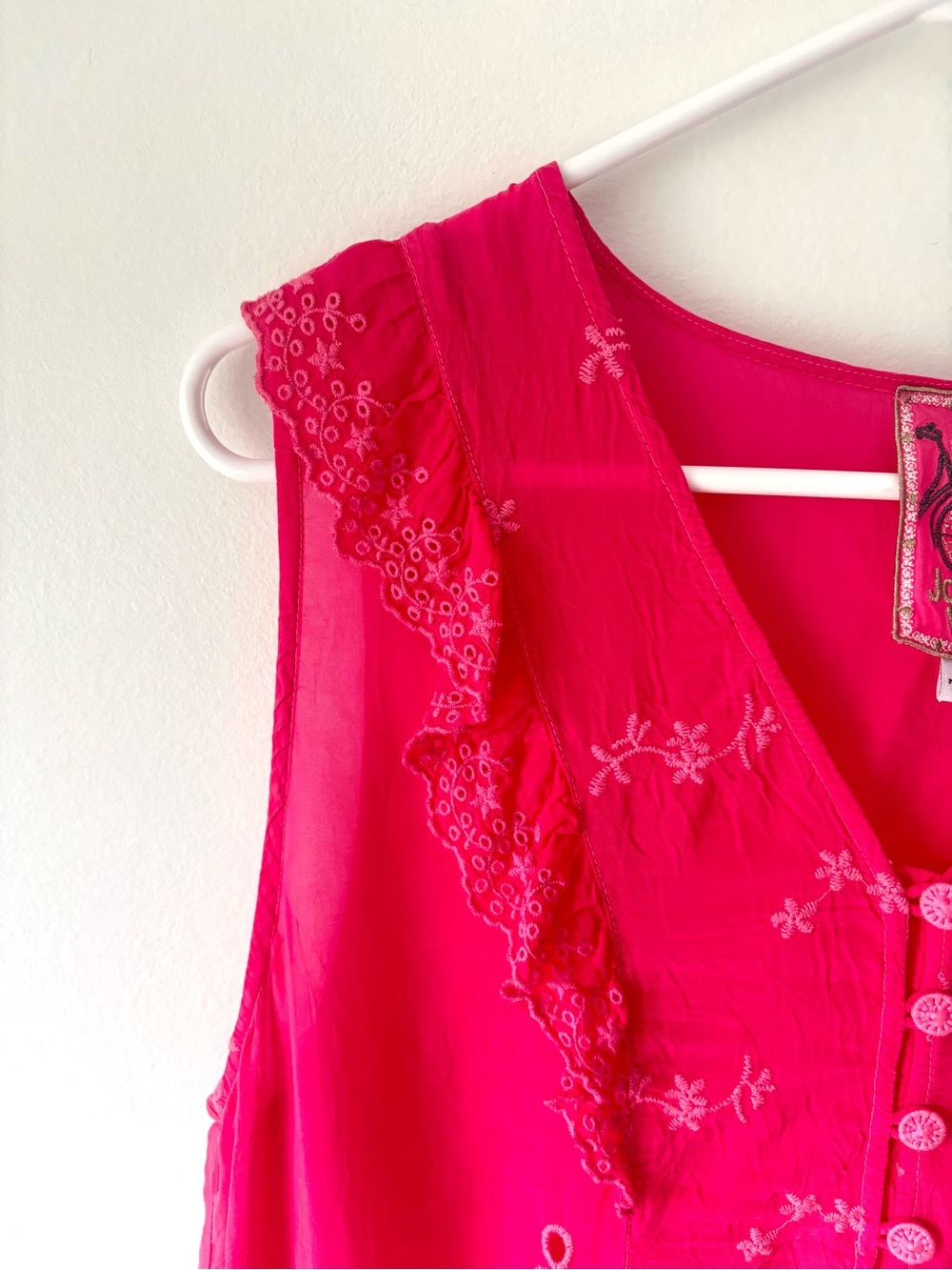 Johnny Was Rodeo Anitta Blouse Pink Eyelet Embroidered Ruffle Scalloped Hem - Picture 4 of 8